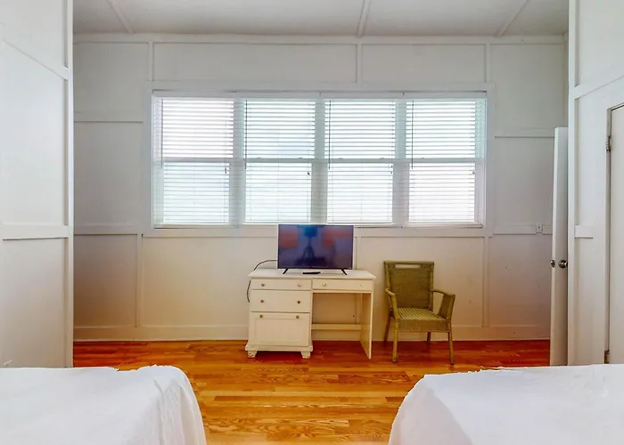 Holiday home Beachfront Daydream Hideaway W Panoramic Water Views & Gulf-front Deck Gulf Shores