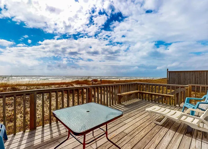 Holiday home Beachfront Daydream Hideaway W Panoramic Water Views & Gulf-front Deck *